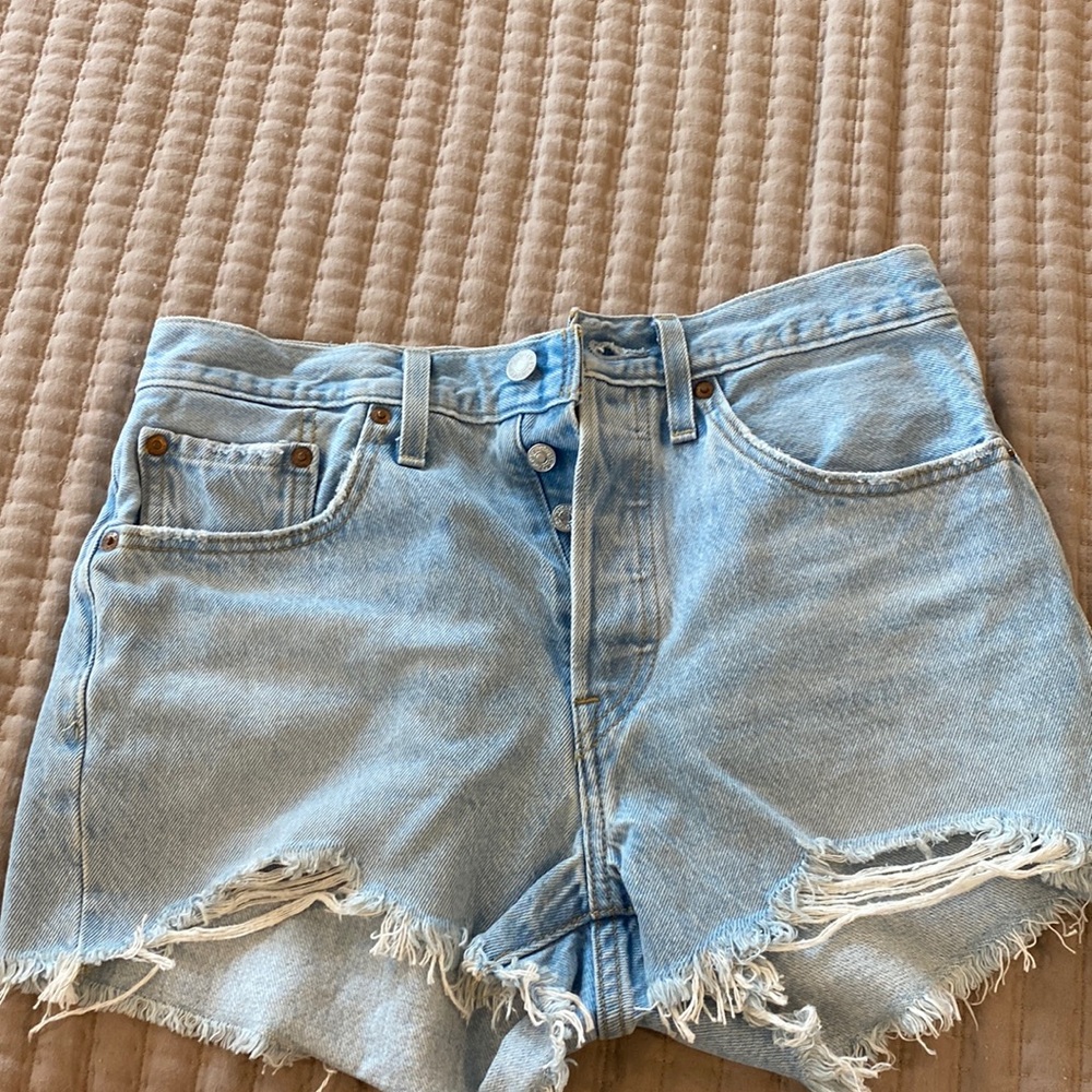 Levi shorts